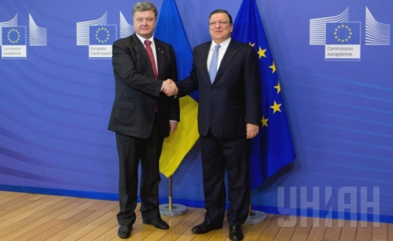Порошенко попросил Баррозу отсрочить сниженные пошлины на европейские товары 