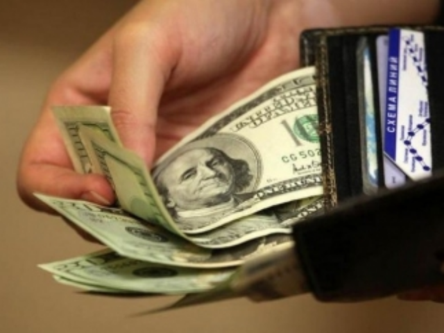 Валютную аренду заставят пересчитать в гривну 