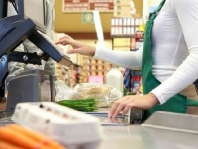 В киевских супермаркетах появились ценники-обманки 