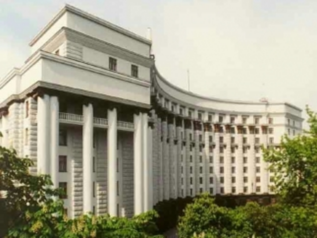 Кабмин утвердил два сценария экономического развития Украины
