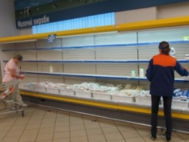 Украинские продукты обвалили цены в Крыму