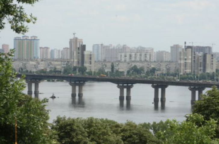 В Киеве появятся новые тоннели, мосты через Днепр и платный центр без пробок