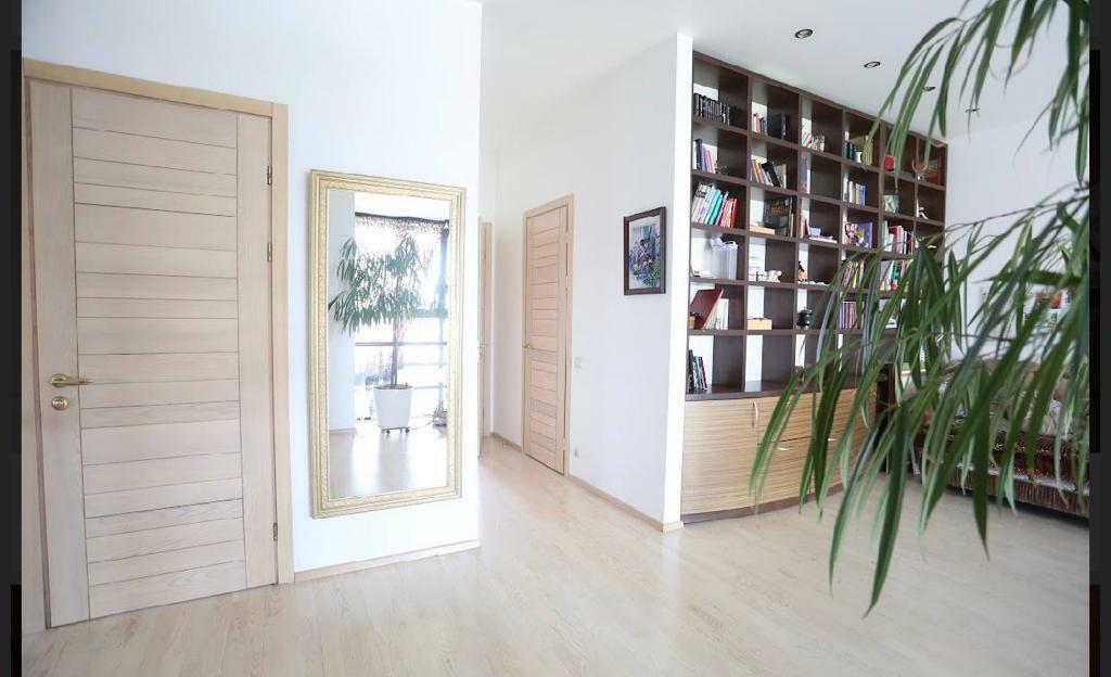 Продаж 5-кімнатної квартири 288 м², Старокозацька вул., 52Б