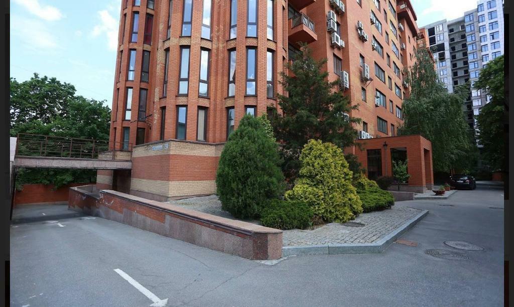 Продажа 5-комнатной квартиры 288 м², Староказацкая ул., 52Б