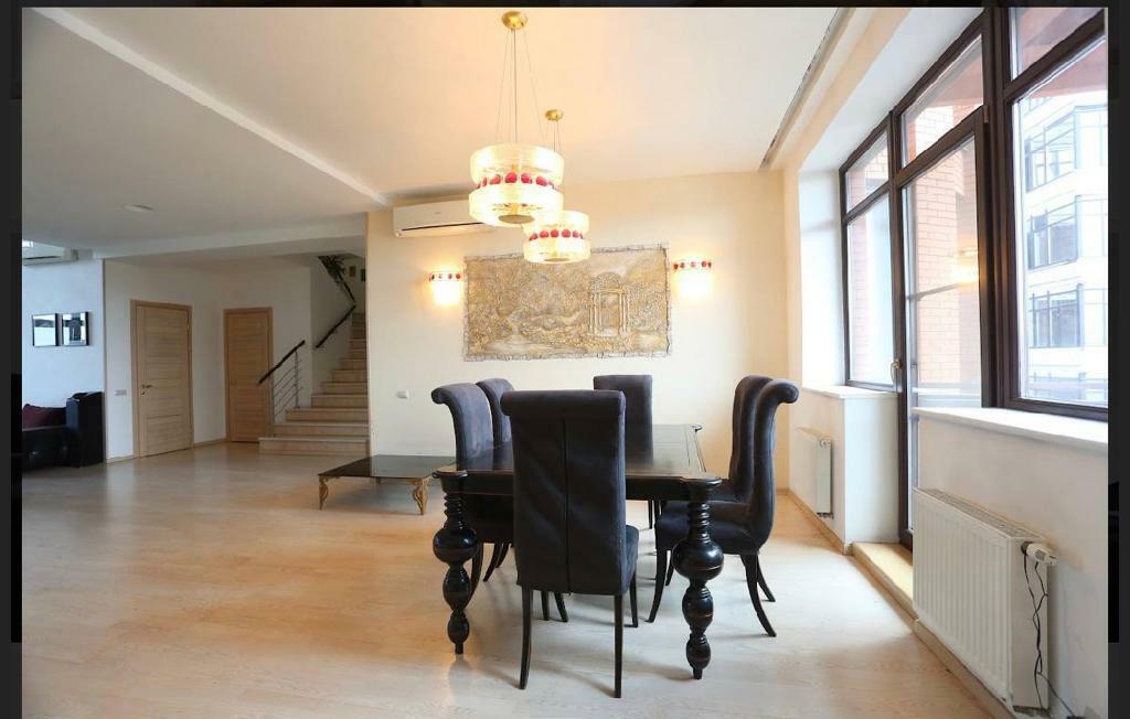 Продаж 5-кімнатної квартири 288 м², Старокозацька вул., 52Б