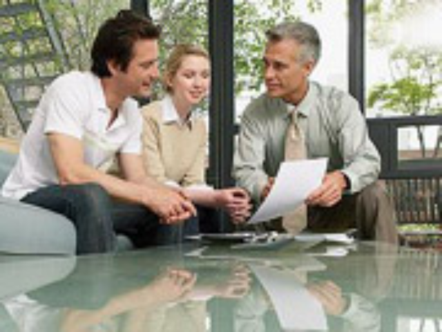 Страховые компании в Украине подняли цены на услуги на 20-30% - МТСБУ