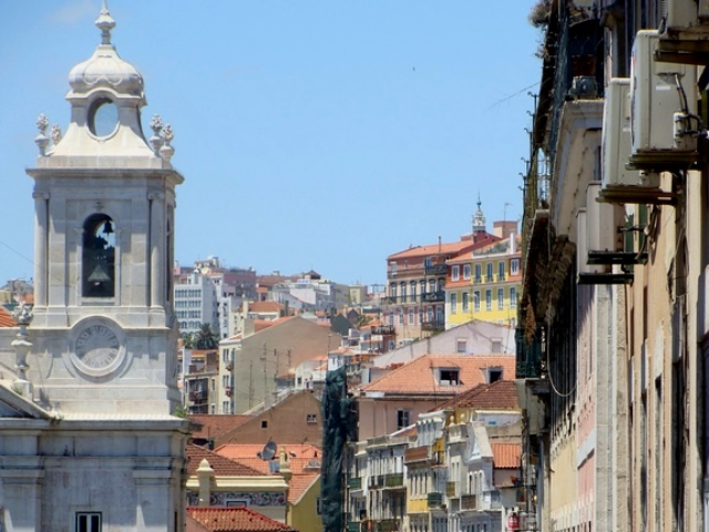 «Золотые визы» принесли Португалии почти миллиард евро
