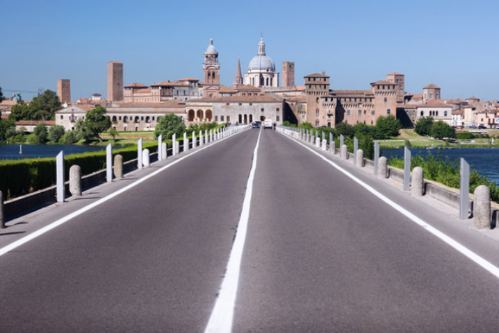 Связанные одной целью: как построить европейские дороги