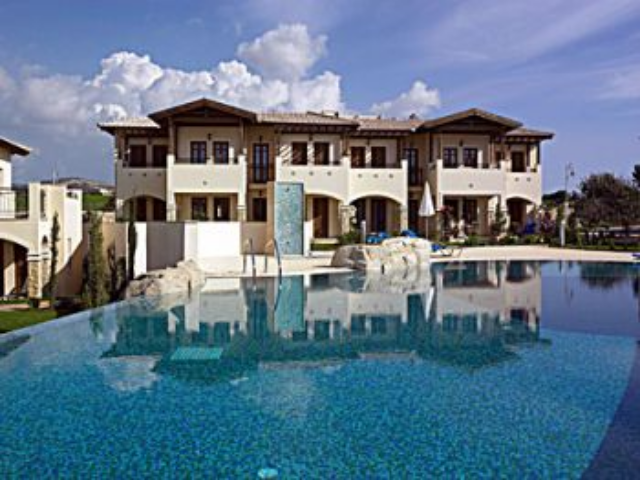 На Кипре начнут строить больше