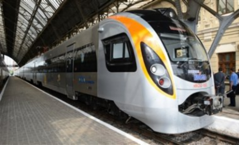 Билеты на поезда "Интерсити+" подорожают на 20%