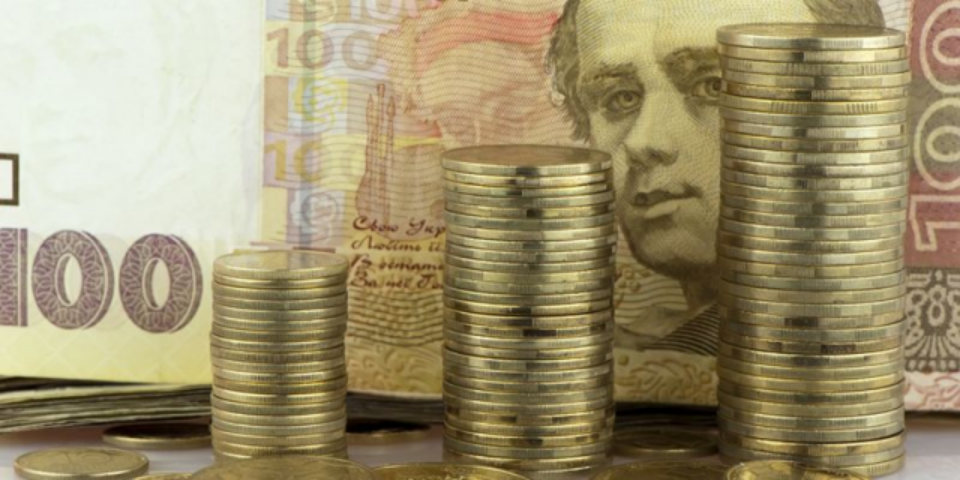 ВР увеличила доходную и расходную части госбюджета