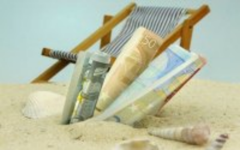 Кредит на отдых: обращаемся в банк или туристическую компанию?