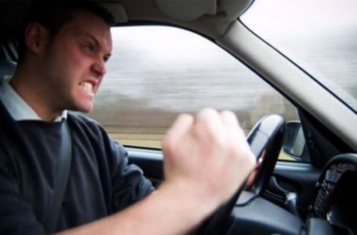 В Украине хотят пересмотреть требования к водителям