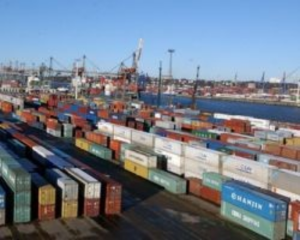 Профицит внешней торговли украинской продукцией составил $525 млн