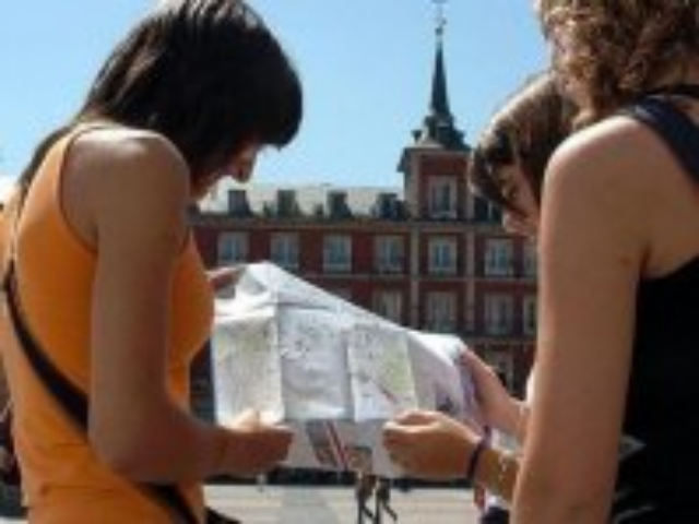 Пять советов для туриста: как правильно купить и использовать страховой полис за границей