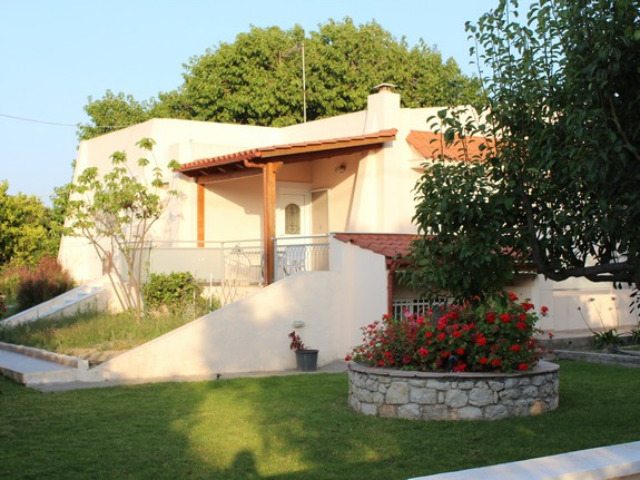 В Греции выставлено на продажу 30 000 домов для отдыха