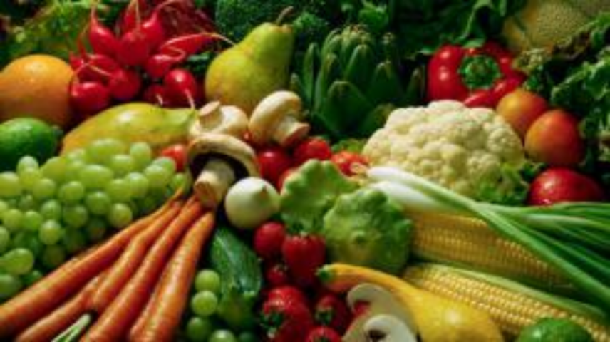 Плодоовощная продукция для украинцев подорожала вдвое, а яблоки подешевели