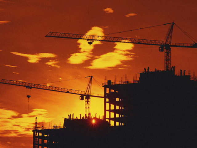 Объемы строительных работ в Украине упали почти на 6%