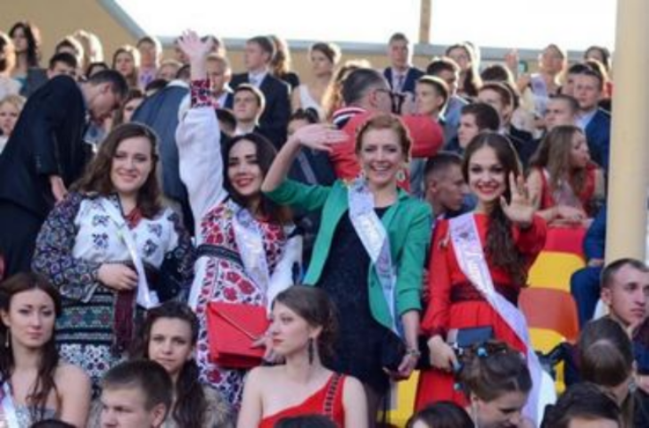 Выпуск-2014: вместо ресторанов - полигон, коттедж у моря и красная дорожка