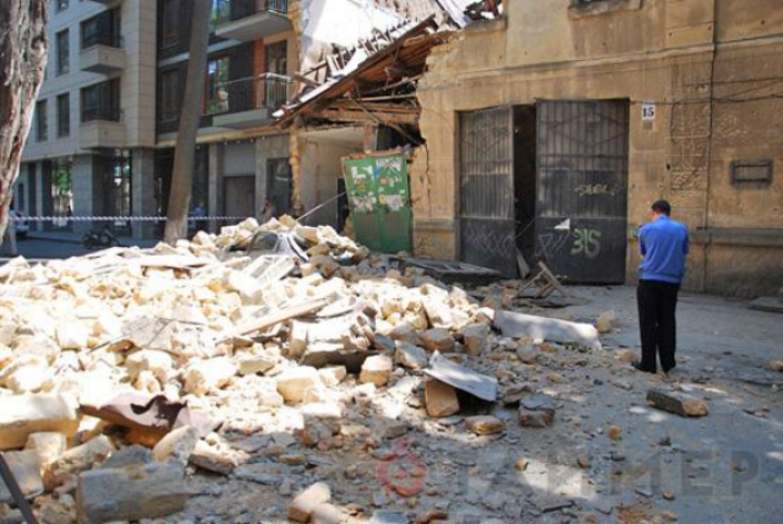 На месте обрушившегося дома возле Музкомедии построят жилой комплекс. Фото