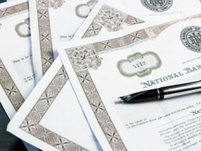 Минфин не успевает в апреле осуществить выпуск НДС-облигаций - А.Шлапак