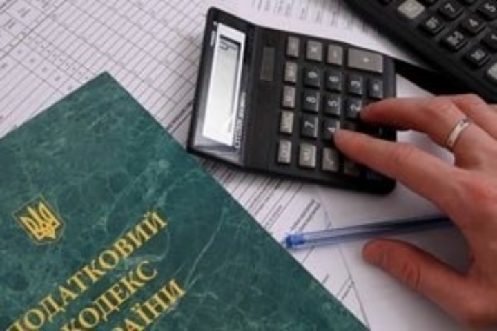 Налоговики утверждают, что перевыполняют план
