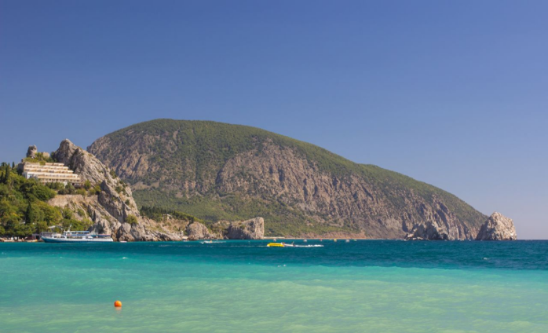 Общественной палате не понравились коттеджи на Аю-Даге