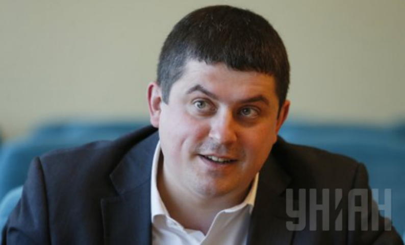 Министр инфраструктуры: «Умыкнуть» главные воздушные ворота Украины я не дам»