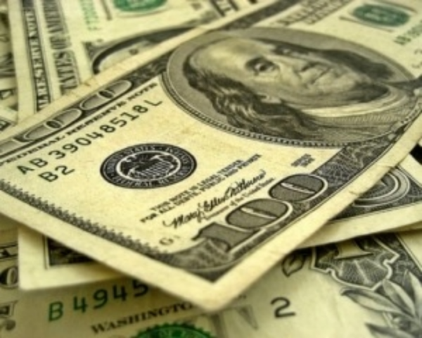 Курс доллара в Украине начал откатываться