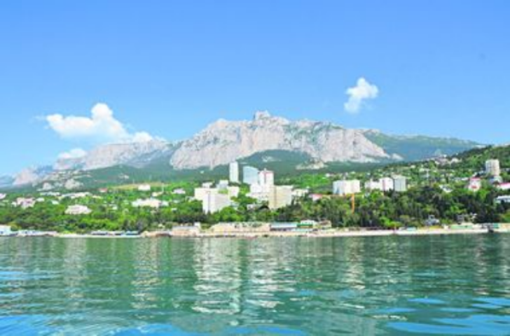 Российские бизнесмены массово раскупают квартиры в Крыму - СМИ