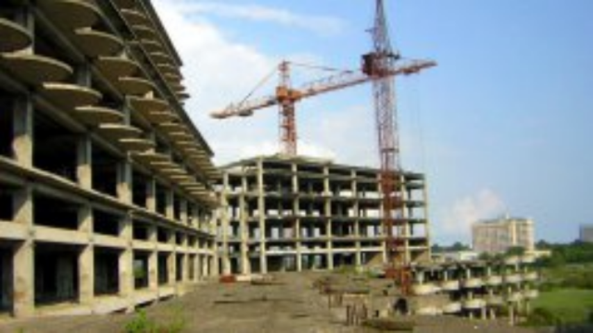 Застройщикам интересны пока только долгострои