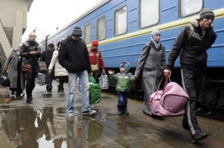 Кабмин утвердил план эвакуации украинцев из Крыма