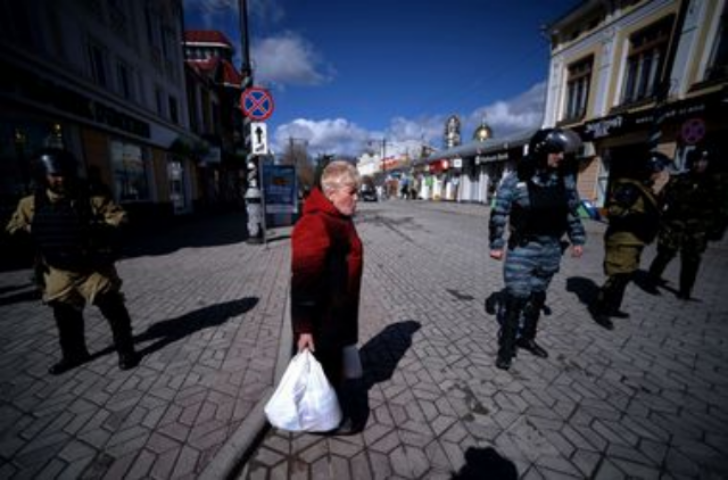 Где жить лучше: в российской глубинке зарплаты выше, чем в Крыму, но дороже коммуналка и алкоголь