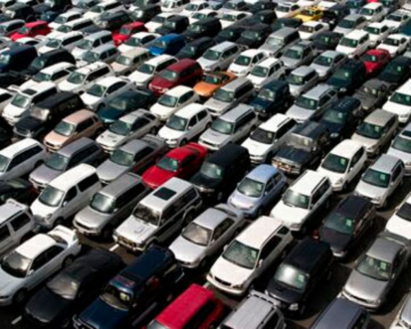 Продажи автомобилей в Украине сократились на 28%