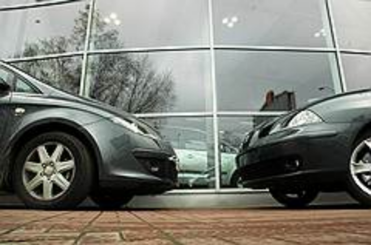 Скачущая гривна не сопутствует продажам автомобилей