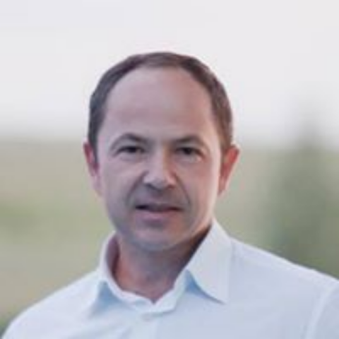 Тигипко призывает власть прислушаться к народу