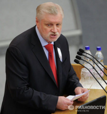 Всем украинцам надо дать возможность получить гражданство РФ
