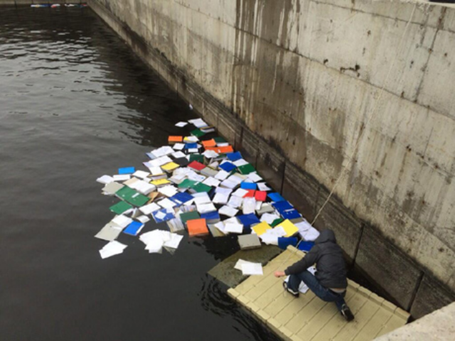 У Межигір'ї з Дніпра виловлюють "чорну бухгалтерію" Януковича