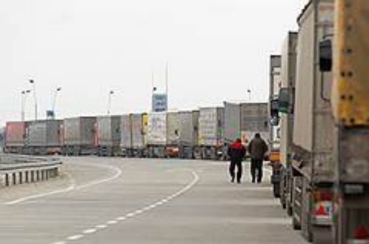 Блокирование дорог усложнило экспортно-импортные операции