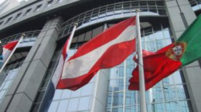 Австрия введет санкции против украинской власти
