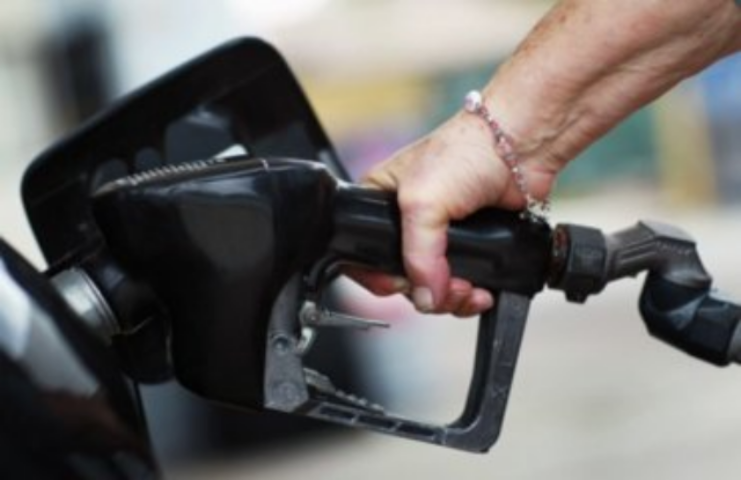 В Киеве планируют закрыть заправки