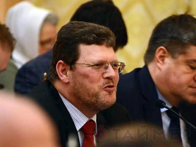 Казарновский обвинил Шаламая в коррупции
