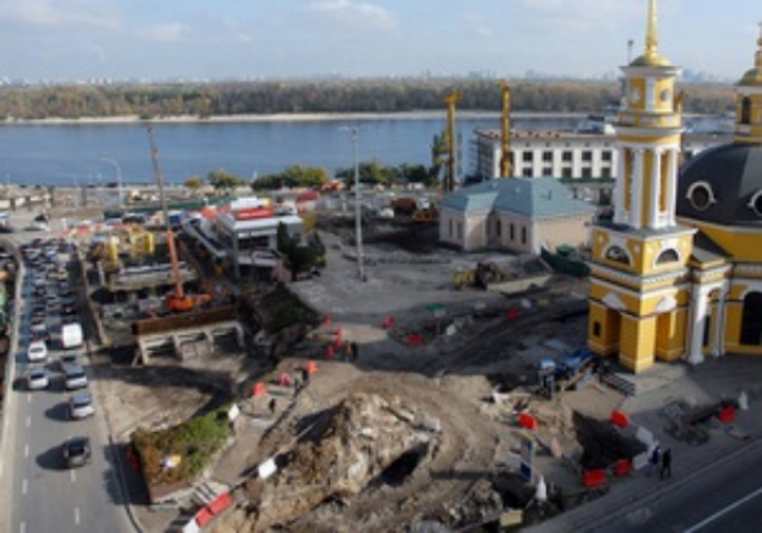 В этом году планируют завершить реконструкцию транспортной развязки на Почтовой площади