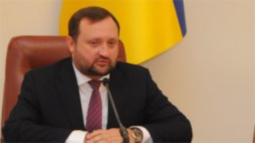 Арбузов поручил ускорить ликвидацию последствий стихии и помочь пострадавшим
