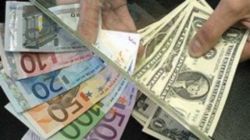 Курсы валют в обменниках пошли на спад
