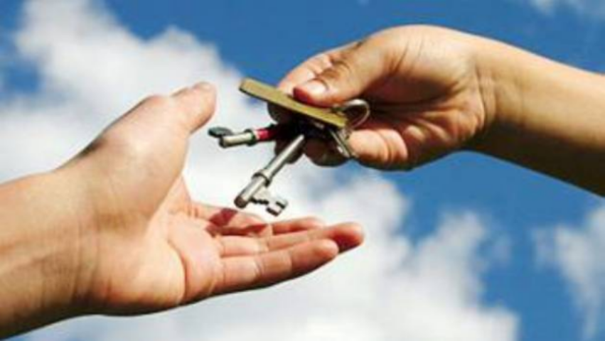 Жители центра столицы распродают свои квартиры, чтобы были деньги на срочную эвакуацию