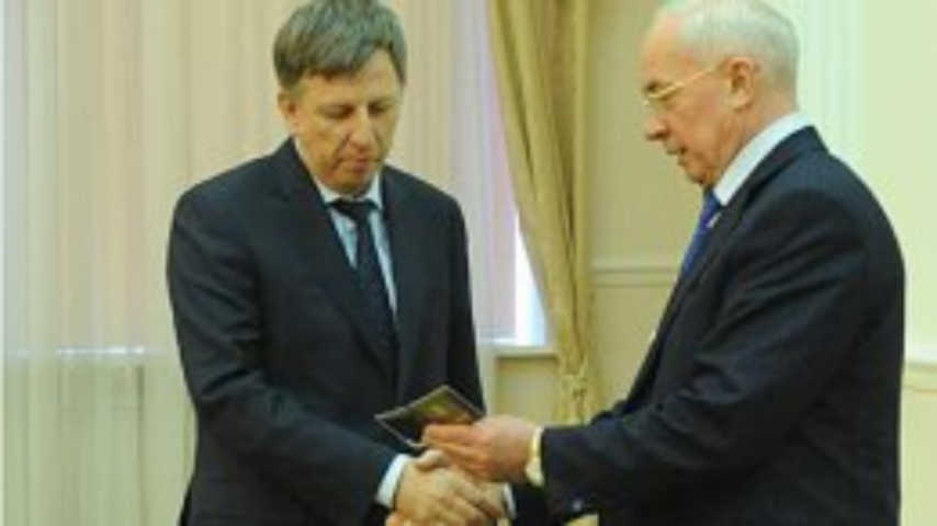 Азаров: принятие бюджета столицы — первоочередная задача нового главы КГГА