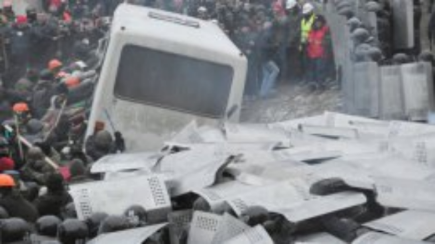 Милиция заявляет о законности своих действий на Грушевского