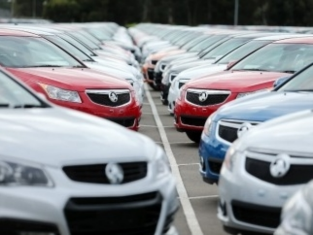 Автомобилистам начнут платить за старые машины