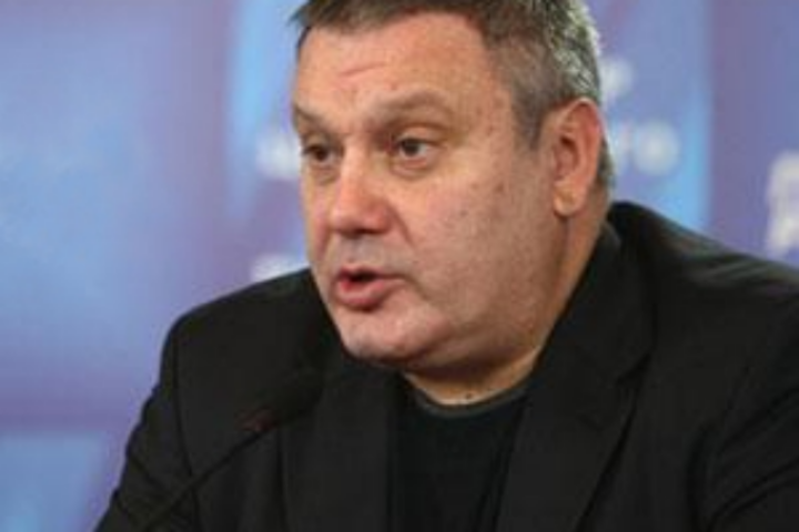 На Майдане все молчат об олигархах